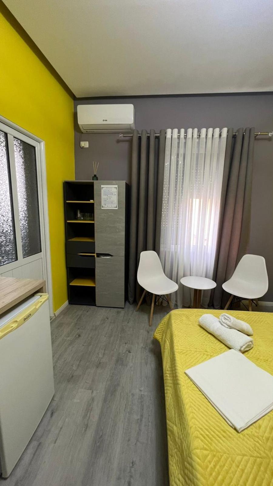 Algen Room'S Берат Экстерьер фото